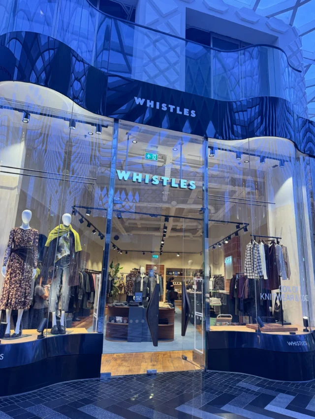 5 Fashion pieces you need from @thisiswhistles 👢

Comment below your favourite!

Chocolate Kitten Heel Suede Ankle Boot

Navy Double Breasted Pea Coat

Chocolate Drawstring Faux Fur Bag

Brown Leather A-Line Skirt & Brown Abstract Animal Mesh Top 

Gold Spot Bubble Hem Halter Top