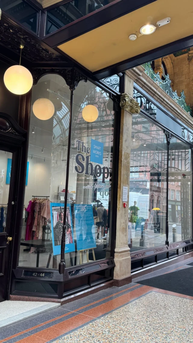 @smartworksleeds are back in Victoria Leeds✨

The Smart Works pop-up is here in Victoria Quarter until Sunday 21st June, stroll down and take a look at up to 70% off RRP your favourite brands! 

Every purchase supports the life-changing work of the charity, helping unemployed women across the region gain the confidence, clothing and coaching they need to secure employment 🧥