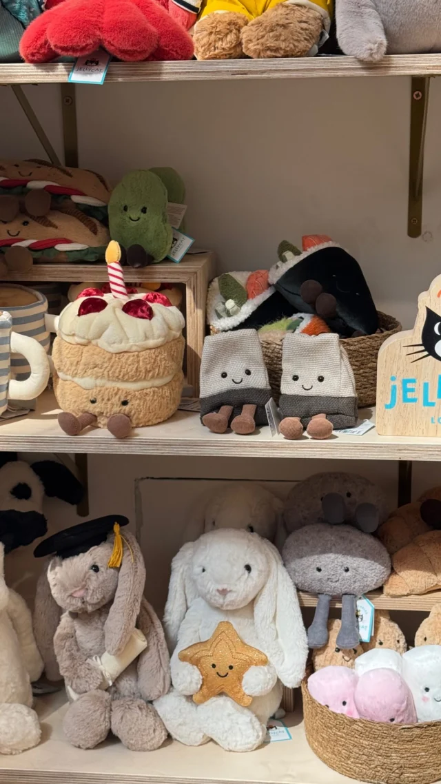 Michelle brought an extra special guest on set In the latest episode of @stylearcadespodcast …

@lisaangeluk talks all things @jellycat landing in store, see the full episode on our Style Arcades YouTube, Spotify, Apple or Amazon account- link in bio! ✨