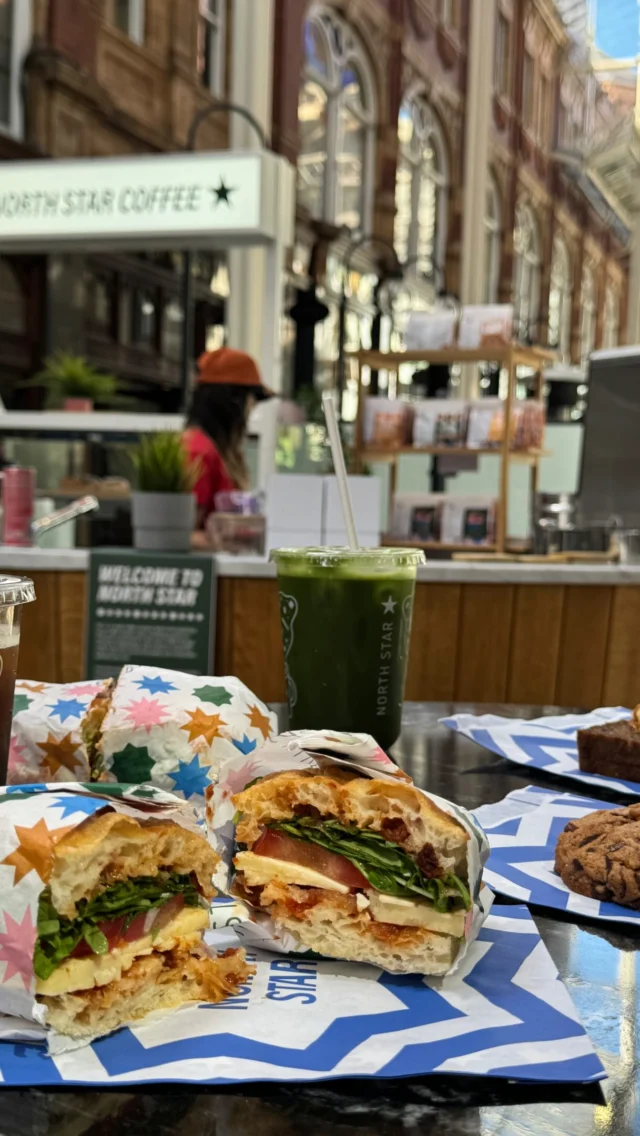 Did you know you can grab breakfast or lunch at @northstarcoffeeshop alongside your coffee? 🥪

From cinnamon buns, cookies and fresh focaccia sandwiches - our fav was the Frank’s hot sauce breaded chicken!

Visit them in Victoria Quarter weekdays between 8am-6pm, Saturdays 9am-6pm or Sundays between 10am-5pm ✨